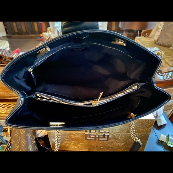 YSL Lou Lou Chevron Matelase Tote Bag - Picture 11 of 13